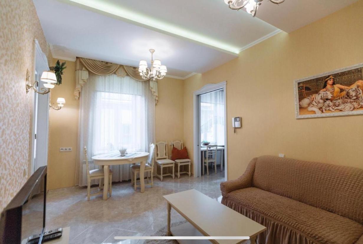 Central Lviv House Luaran gambar